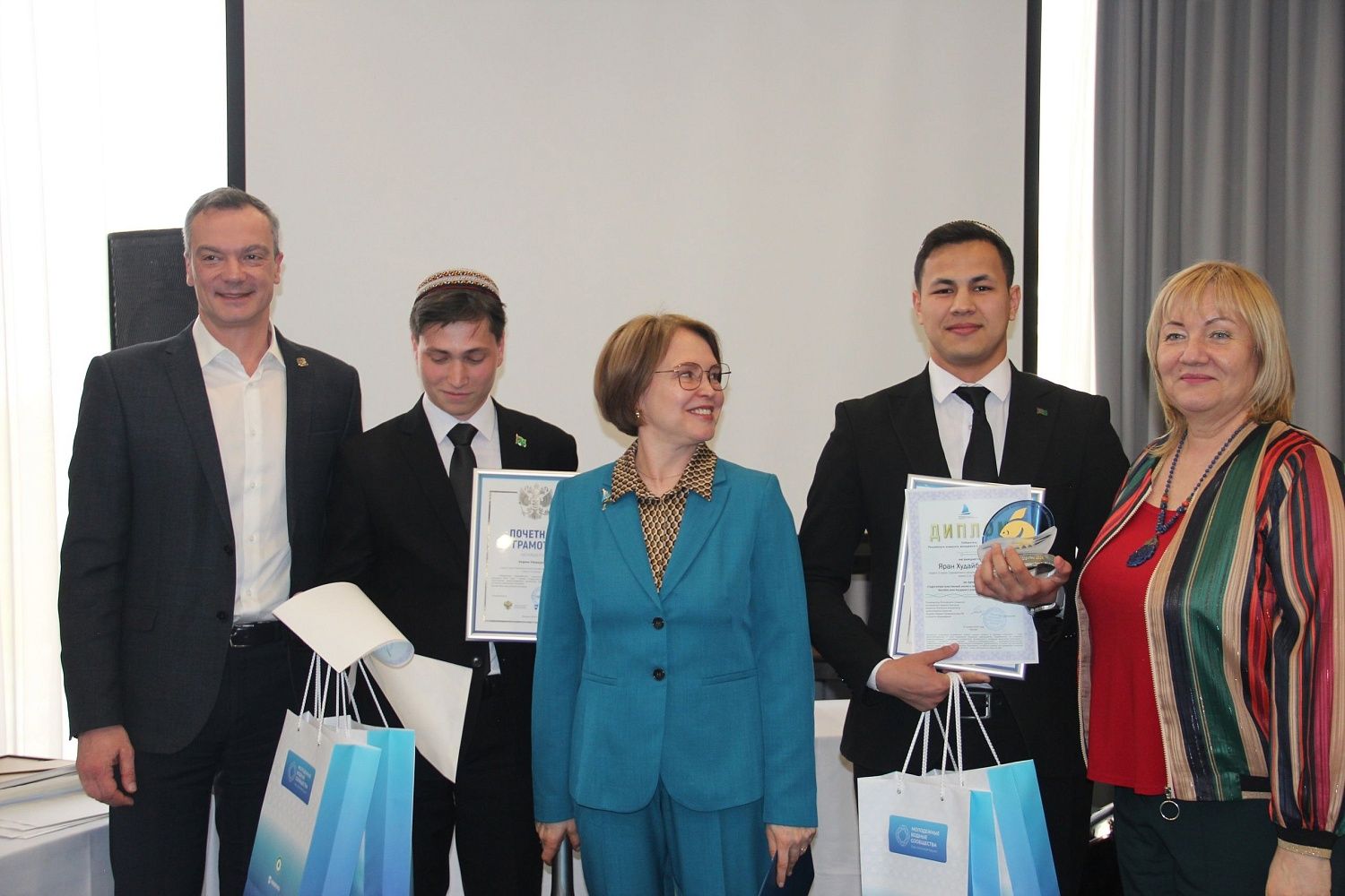 23 апреля церемонией награждения завершился суперфинал Российского открытого молодежного водного конкурса-2024